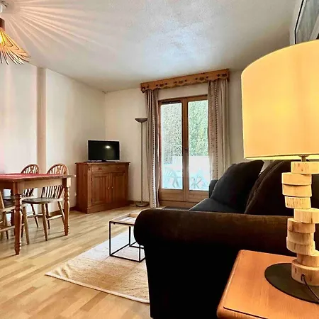 2* Avec Terrasse Et Animaux Bienvenus, Parking Inclus - Fr-1-629-139 Appartement *